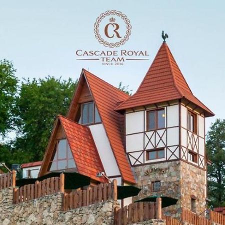 Alpine Castle Hotel Dilijan Esterno foto