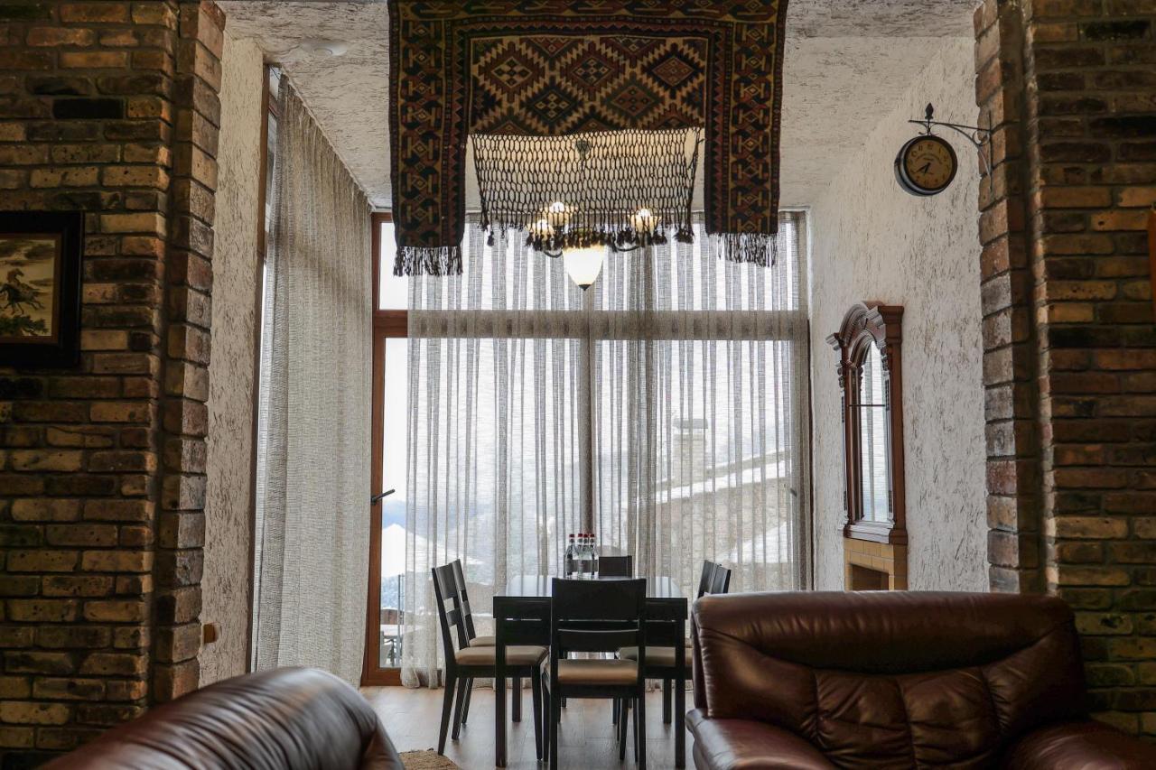 Alpine Castle Hotel Dilijan Esterno foto